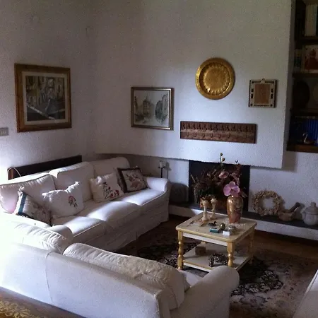 Bed & Breakfast Il Giardino Fiorito Pontecagnano